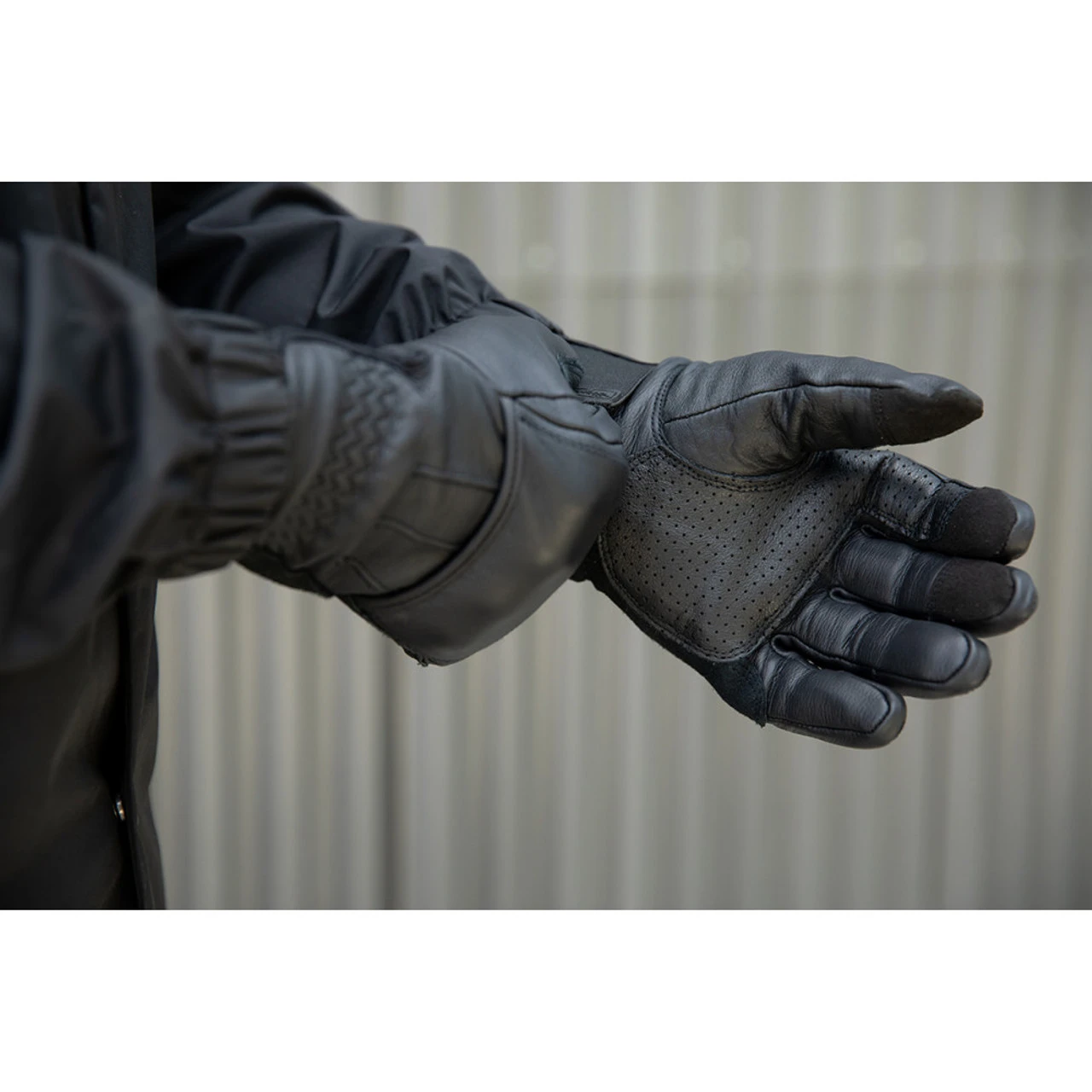 Biltwell Belden Leather Gloves - Black 11 Biltwell Belden Leather Gloves - Black - Image 9